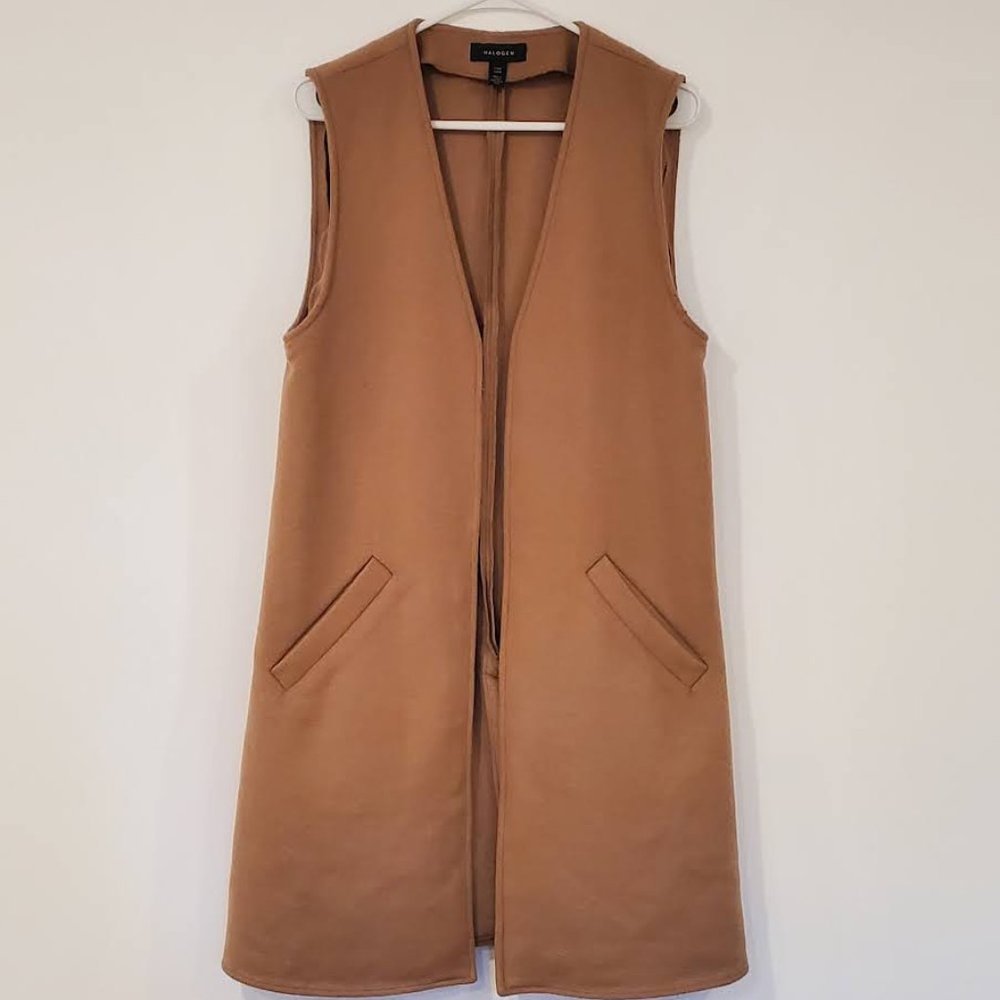 Tan Sleeveless Overcoat with Pockets